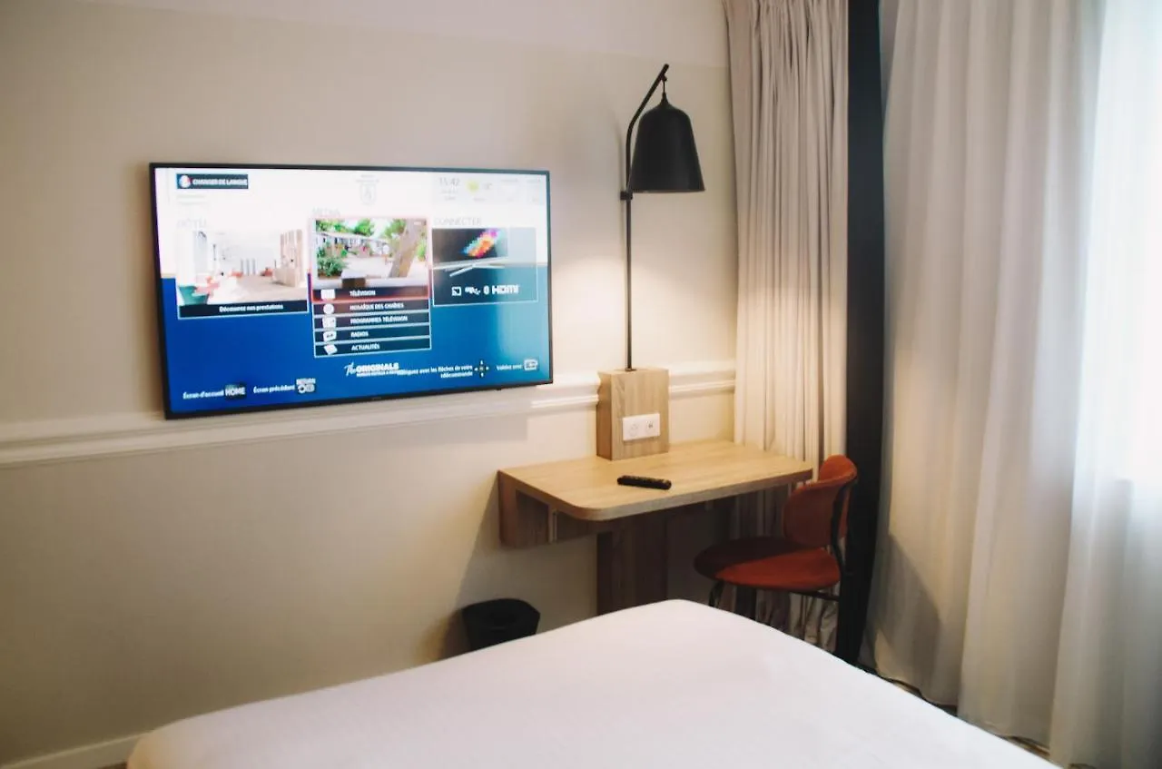 The Originals Boutique, Hotel Maison Montmartre Paris Les Puces