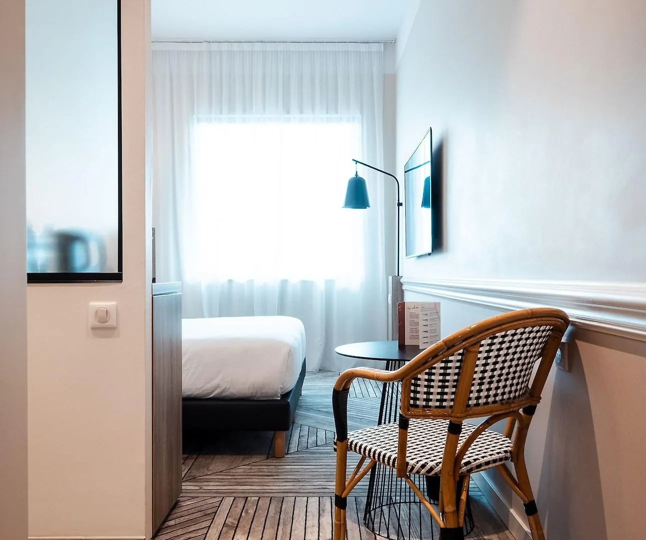 The Originals Boutique, Hotel Maison Montmartre Paris Les Puces