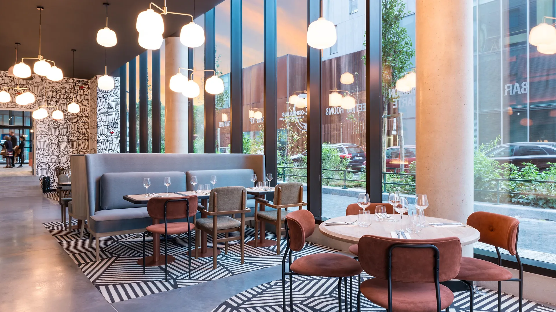 The Originals Boutique, Hotel Maison Montmartre Paris Les Puces 4*,  France
