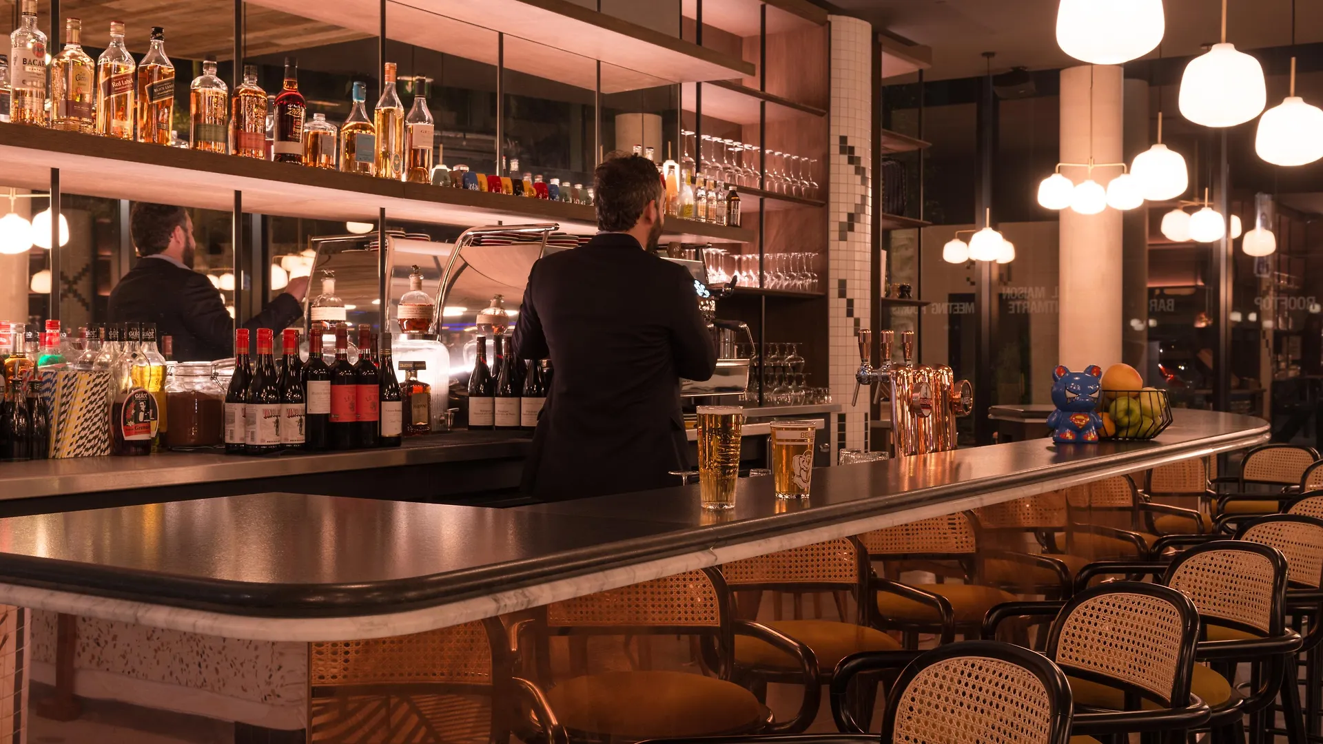 The Originals Boutique, Hotel Maison Montmartre Paris Les Puces 4*,