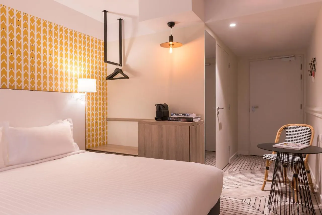 The Originals Boutique, Hotel Maison Montmartre Paris Les Puces