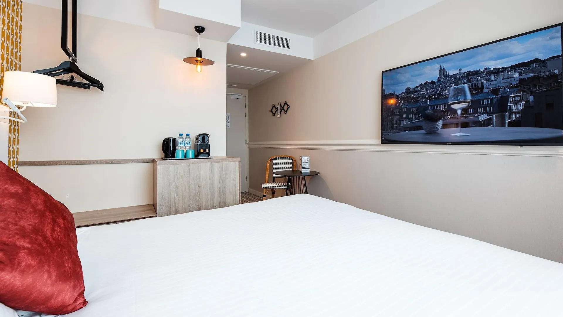 ****  The Originals Boutique, Hotel Maison Montmartre Paris Les Puces Франция