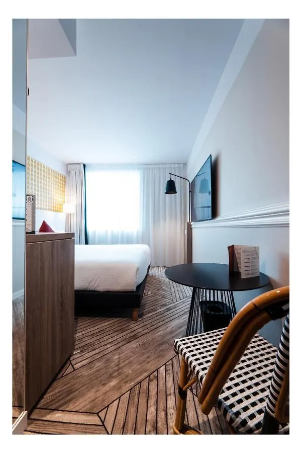 The Originals Boutique, Hotel Maison Montmartre Paris Les Puces France